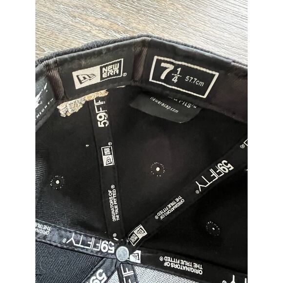 The Joker Batman "Heath Ledger" NEW ERA 59FIFTY Hat Cap Brand New Rare 7 1/4 NWT - Picture 7 of 8